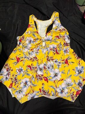 Kona Sol Yellow Floral Women's Tank Top